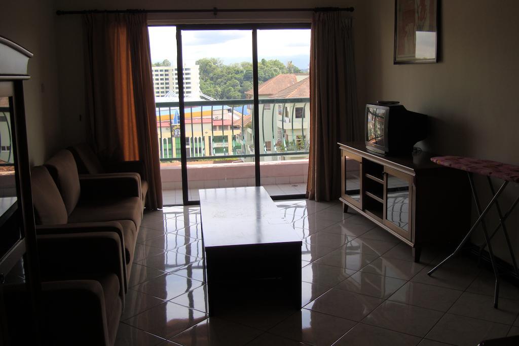 Dorcas Service Apartment - Marina Court Kota Kinabalu Ngoại thất bức ảnh